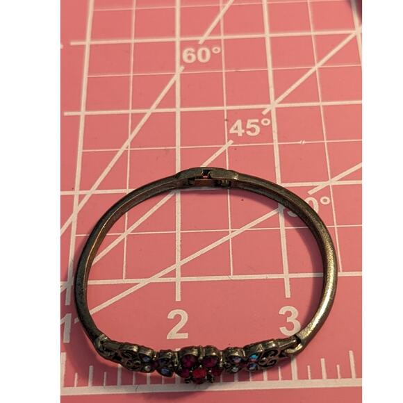 Vintage Floral Crystal Fold Over Clasp Three Piece Bangle Bracelet - Picture 7 of 8